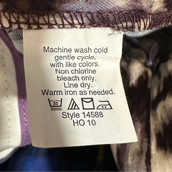 J. Crew pencil skirt, size 4, stretch, cotton/spandex, animal type print, spring - Picture 4 of 6